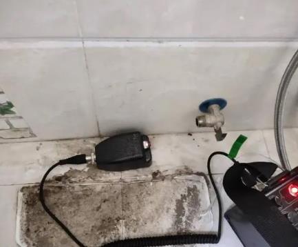 新邵屋顶漏水维修公司分享下卫生间漏水的危害及解决方法